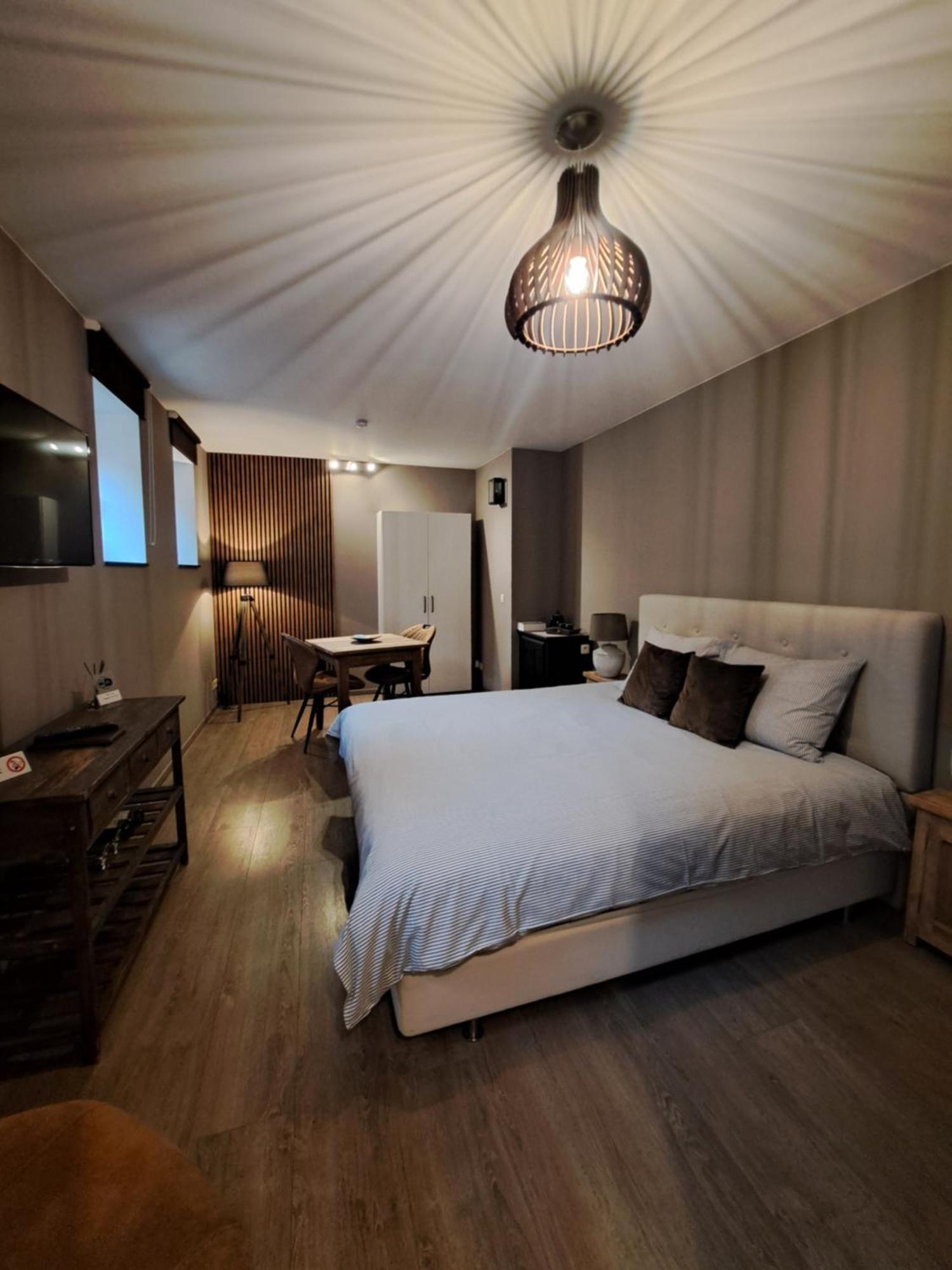 B&B Fragaria Hoogstraten Bagian luar foto
