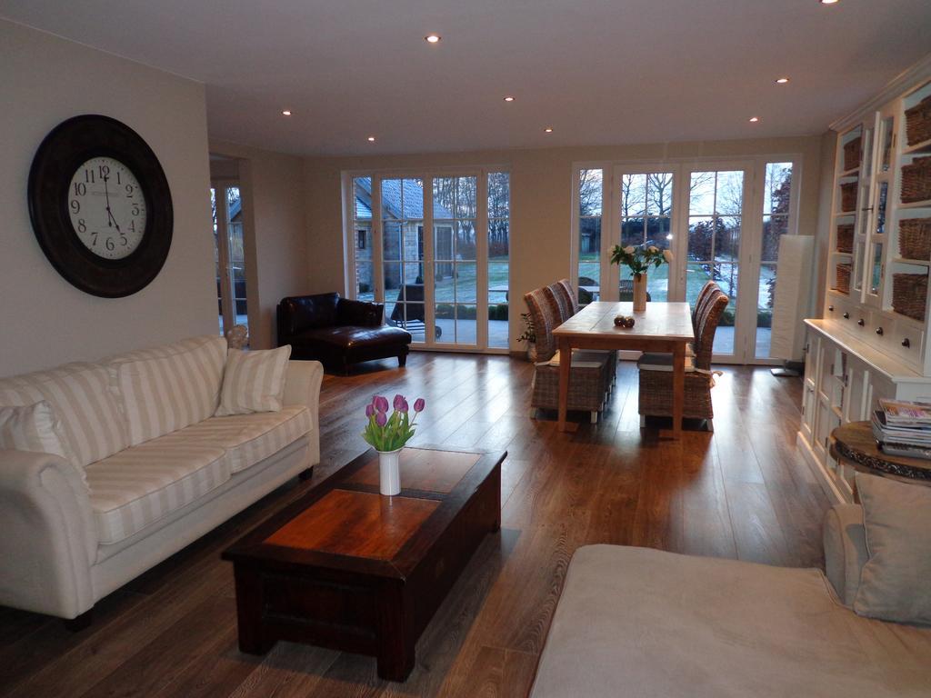 B&B Fragaria Hoogstraten Bagian luar foto